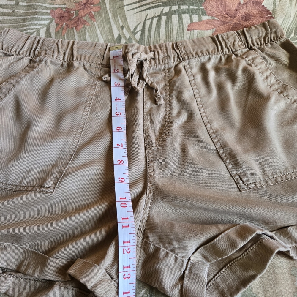3/$25 Gap Khaki Lyocell Shorts Large Cargo Cuffed Drawstring Safari Casual - Picture 7 of 11